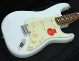 New Fender® Classic Players 60s Stratocaster, Strat, Sonic Blue